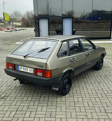 Серый ВАЗ 2109, объемом двигателя 1.5 л и пробегом 153 тыс. км за 1200 $, фото 3 на Automoto.ua