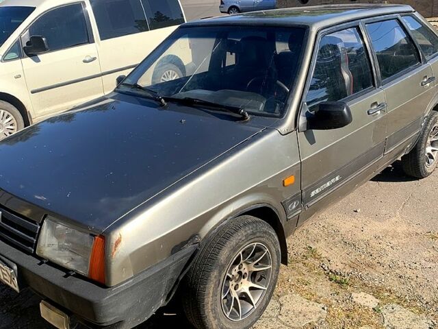 ВАЗ 2109 2001 в Первомайском на Automoto.ua Серый ВАЗ 2109, объемом двигателя 1.5 л и пробегом 205 тыс. км за 1190 $, фото 4 на Automoto.ua