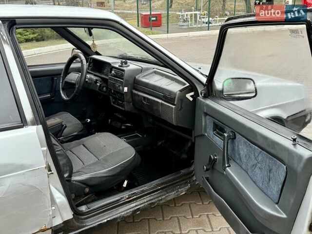 Серый ВАЗ 2109, объемом двигателя 1.5 л и пробегом 200 тыс. км за 999 $, фото 10 на Automoto.ua