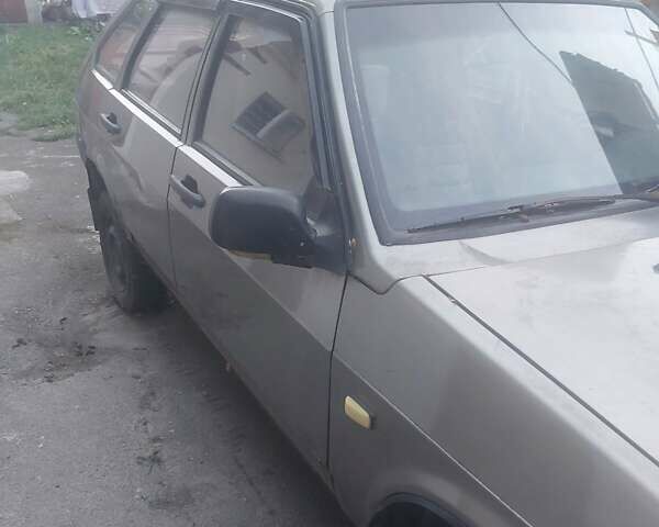 Серый ВАЗ 2109, объемом двигателя 1.5 л и пробегом 250 тыс. км за 600 $, фото 2 на Automoto.ua