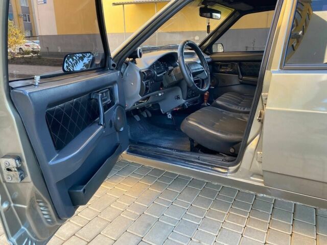 ВАЗ 2109 2001 в Одессе на Automoto.ua Серый ВАЗ 2109, объемом двигателя 1.5 л и пробегом 200 тыс. км за 1950 $, фото 16 на Automoto.ua