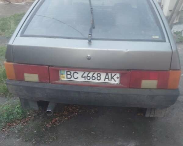 Серый ВАЗ 2109, объемом двигателя 1.5 л и пробегом 250 тыс. км за 600 $, фото 3 на Automoto.ua