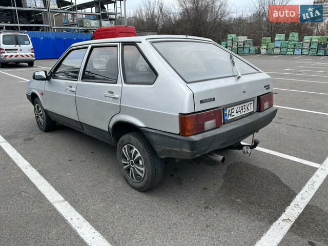 Серый ВАЗ 2109, объемом двигателя 1.5 л и пробегом 335 тыс. км за 1400 $, фото 9 на Automoto.ua