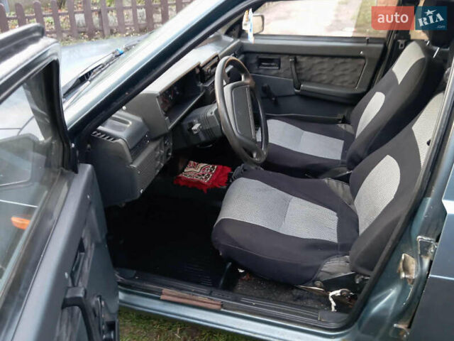 Серый ВАЗ 2109, объемом двигателя 1.5 л и пробегом 286 тыс. км за 1400 $, фото 5 на Automoto.ua