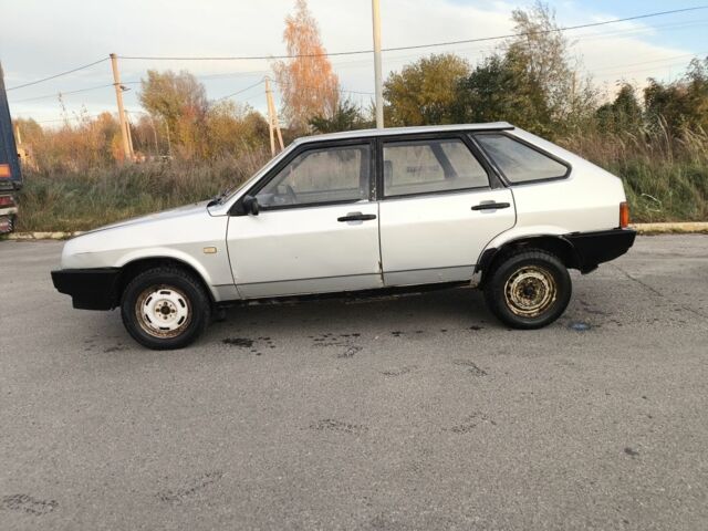 Серый ВАЗ 2109, объемом двигателя 1.5 л и пробегом 200 тыс. км за 650 $, фото 1 на Automoto.ua