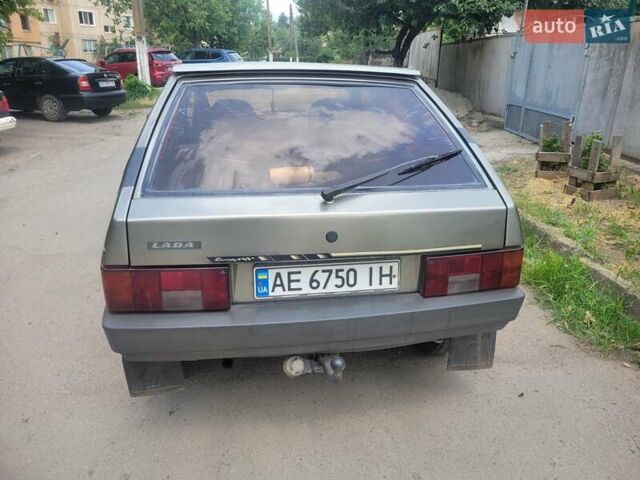 Серый ВАЗ 2109, объемом двигателя 1.5 л и пробегом 200 тыс. км за 1000 $, фото 3 на Automoto.ua