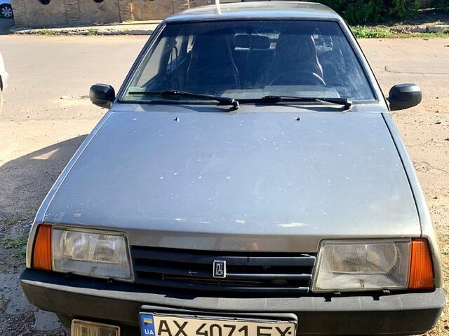 ВАЗ 2109 2001 в Первомайском на Automoto.ua Серый ВАЗ 2109, объемом двигателя 1.5 л и пробегом 205 тыс. км за 1190 $, фото 3 на Automoto.ua
