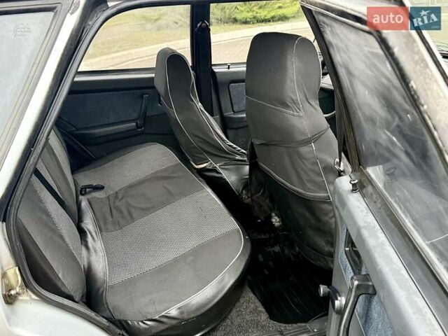 Серый ВАЗ 2109, объемом двигателя 1.5 л и пробегом 200 тыс. км за 999 $, фото 13 на Automoto.ua