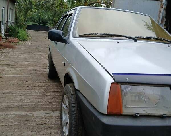 Серый ВАЗ 2109, объемом двигателя 1.5 л и пробегом 418 тыс. км за 1800 $, фото 6 на Automoto.ua