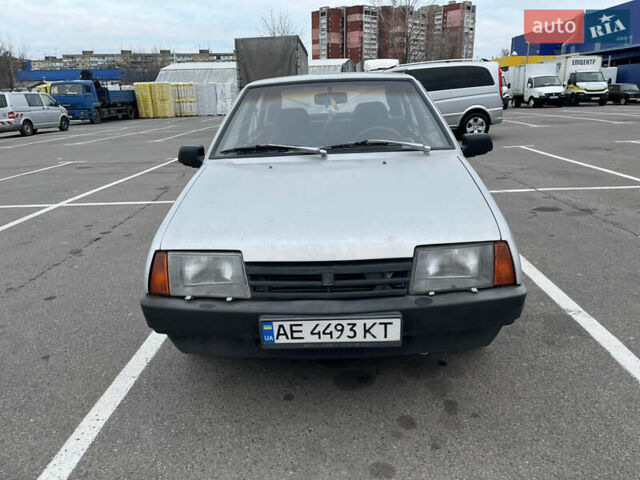 Серый ВАЗ 2109, объемом двигателя 1.5 л и пробегом 335 тыс. км за 1400 $, фото 1 на Automoto.ua