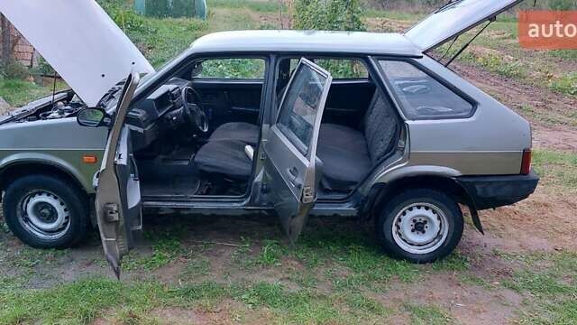 Сірий ВАЗ 2109, об'ємом двигуна 1.5 л та пробігом 300 тис. км за 600 $, фото 8 на Automoto.ua