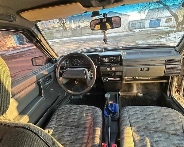 Сірий ВАЗ 2109, об'ємом двигуна 1.5 л та пробігом 244 тис. км за 999 $, фото 7 на Automoto.ua