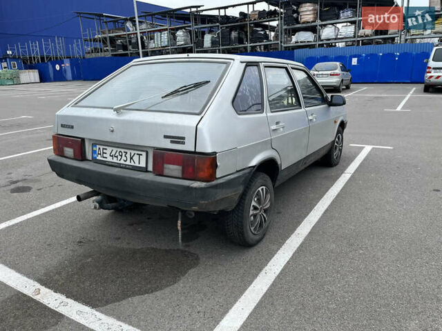 Серый ВАЗ 2109, объемом двигателя 1.5 л и пробегом 335 тыс. км за 1400 $, фото 7 на Automoto.ua