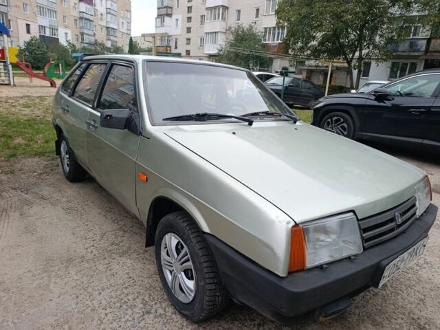 Серый ВАЗ 2109, объемом двигателя 1 л и пробегом 168 тыс. км за 1350 $, фото 3 на Automoto.ua