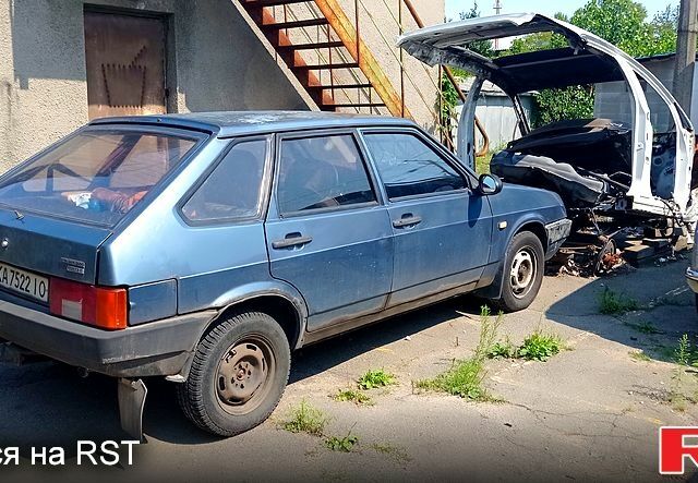 Серый ВАЗ 2109, объемом двигателя 1.5 л и пробегом 300 тыс. км за 1000 $, фото 1 на Automoto.ua