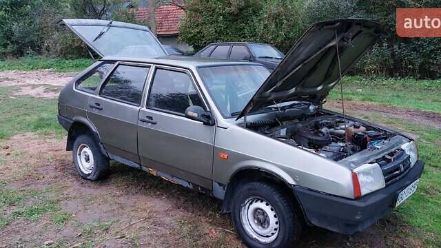 Сірий ВАЗ 2109, об'ємом двигуна 1.5 л та пробігом 300 тис. км за 600 $, фото 10 на Automoto.ua