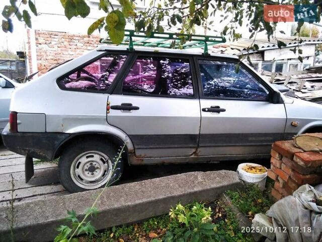 Сірий ВАЗ 2109, об'ємом двигуна 1.5 л та пробігом 216 тис. км за 1000 $, фото 1 на Automoto.ua