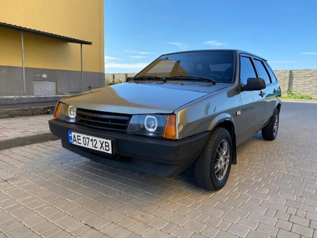 ВАЗ 2109 2001 в Одессе на Automoto.ua Серый ВАЗ 2109, объемом двигателя 1.5 л и пробегом 200 тыс. км за 1950 $, фото 2 на Automoto.ua