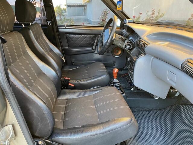 ВАЗ 2109 2001 в Одессе на Automoto.ua Серый ВАЗ 2109, объемом двигателя 1.5 л и пробегом 200 тыс. км за 1950 $, фото 18 на Automoto.ua