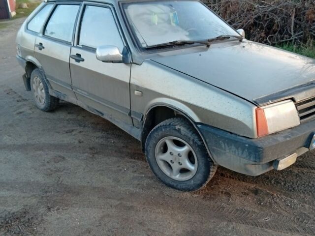 Серый ВАЗ 2109, объемом двигателя 1.5 л и пробегом 350 тыс. км за 667 $, фото 3 на Automoto.ua