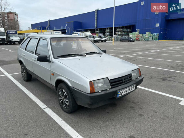 Серый ВАЗ 2109, объемом двигателя 1.5 л и пробегом 335 тыс. км за 1400 $, фото 2 на Automoto.ua