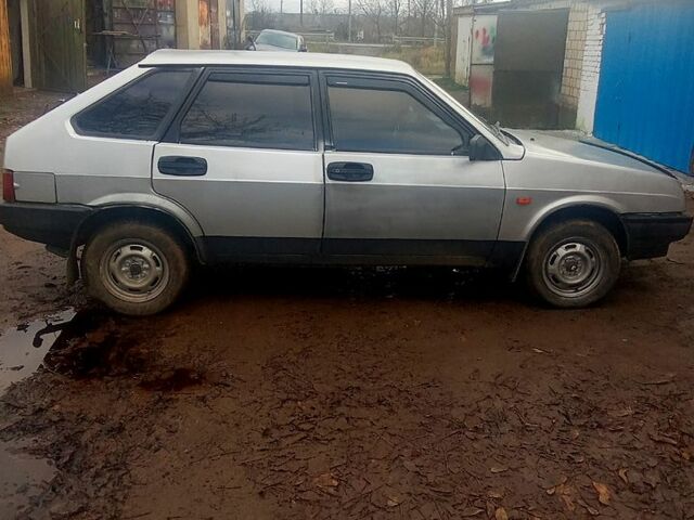 Серый ВАЗ 2109, объемом двигателя 1.5 л и пробегом 56 тыс. км за 950 $, фото 4 на Automoto.ua