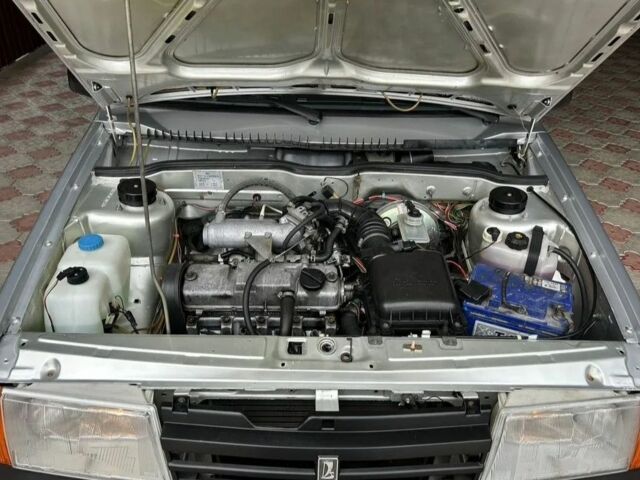 Серый ВАЗ 2109, объемом двигателя 1.5 л и пробегом 289 тыс. км за 1000 $, фото 12 на Automoto.ua