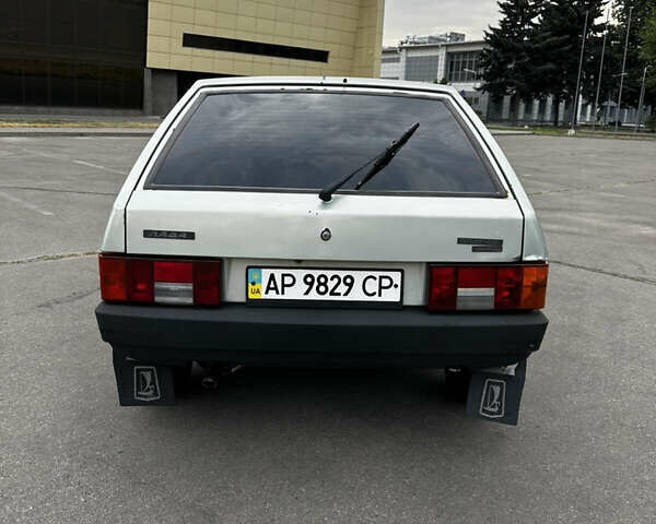 Серый ВАЗ 2109, объемом двигателя 1.5 л и пробегом 300 тыс. км за 2000 $, фото 2 на Automoto.ua