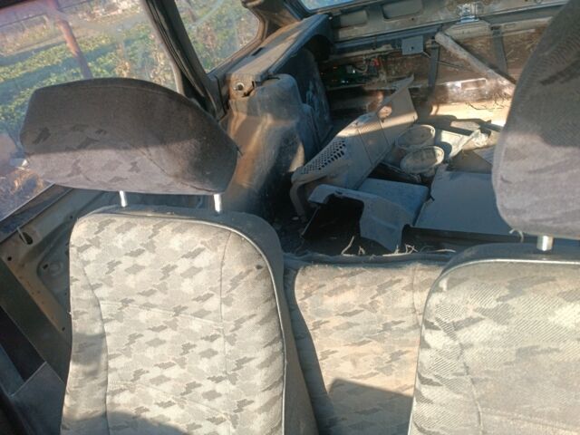 Серый ВАЗ 2109, объемом двигателя 1.5 л и пробегом 555 тыс. км за 418 $, фото 4 на Automoto.ua