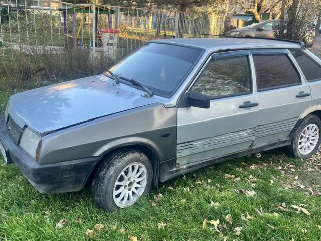 Серый ВАЗ 2109, объемом двигателя 1.5 л и пробегом 349 тыс. км за 1000 $, фото 4 на Automoto.ua