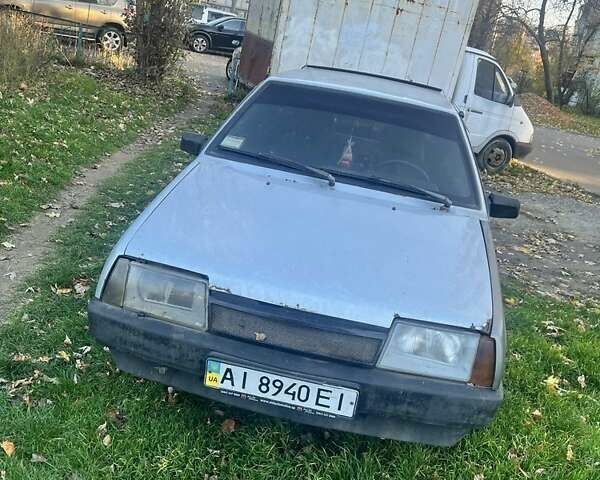 Серый ВАЗ 2109, объемом двигателя 1.5 л и пробегом 349 тыс. км за 1000 $, фото 2 на Automoto.ua