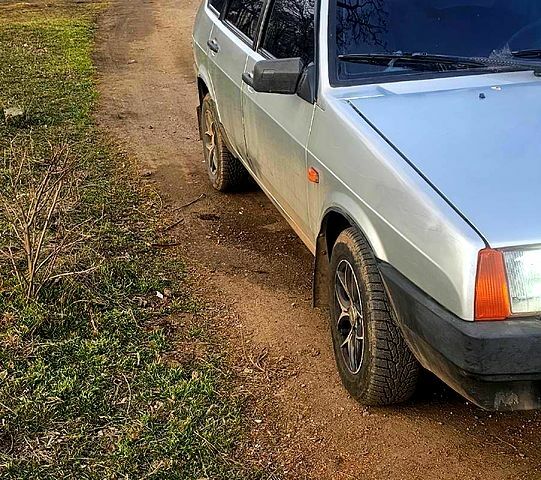 Серый ВАЗ 2109, объемом двигателя 1.5 л и пробегом 133 тыс. км за 1700 $, фото 7 на Automoto.ua