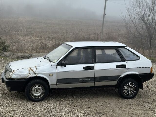 Серый ВАЗ 2109, объемом двигателя 1.5 л и пробегом 280 тыс. км за 550 $, фото 16 на Automoto.ua