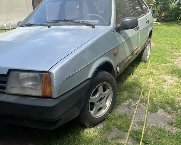 Серый ВАЗ 2109, объемом двигателя 1.5 л и пробегом 200 тыс. км за 1100 $, фото 1 на Automoto.ua