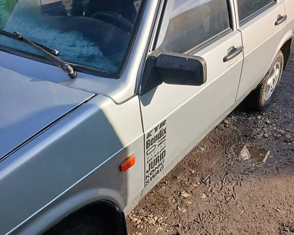 Серый ВАЗ 2109, объемом двигателя 1.5 л и пробегом 80 тыс. км за 1750 $, фото 8 на Automoto.ua