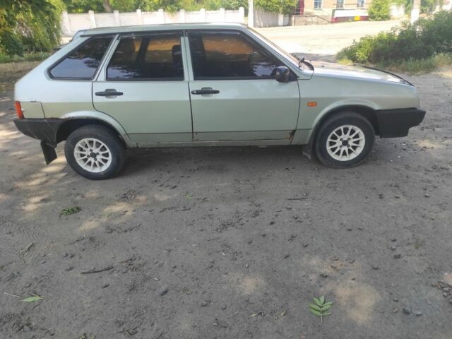 Серый ВАЗ 2109, объемом двигателя 1.5 л и пробегом 200 тыс. км за 850 $, фото 2 на Automoto.ua