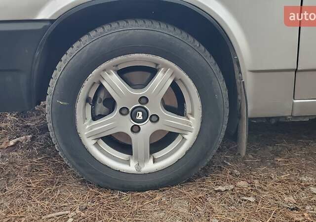 Серый ВАЗ 2109, объемом двигателя 1.5 л и пробегом 200 тыс. км за 1500 $, фото 15 на Automoto.ua