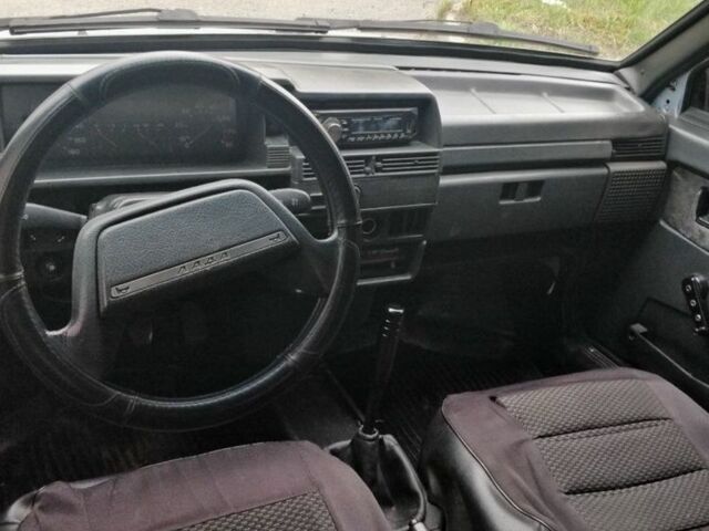 ВАЗ 2109 2002 в Мукачеве на Automoto.ua Серый ВАЗ 2109, объемом двигателя 1.5 л и пробегом 1000 тыс. км за 1461 $, фото 6 на Automoto.ua