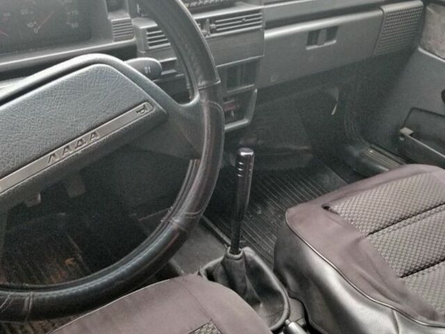 ВАЗ 2109 2002 в Мукачеве на Automoto.ua Серый ВАЗ 2109, объемом двигателя 1.5 л и пробегом 1000 тыс. км за 1461 $, фото 5 на Automoto.ua