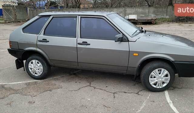 Серый ВАЗ 2109, объемом двигателя 1.5 л и пробегом 100 тыс. км за 800 $, фото 5 на Automoto.ua