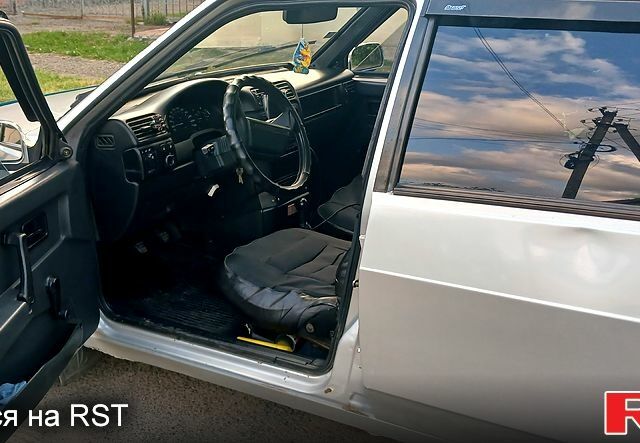 Серый ВАЗ 2109, объемом двигателя 1.5 л и пробегом 100 тыс. км за 1550 $, фото 3 на Automoto.ua