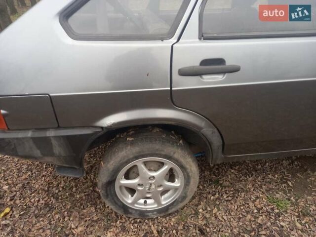 Сірий ВАЗ 2109, об'ємом двигуна 1.5 л та пробігом 304 тис. км за 1400 $, фото 3 на Automoto.ua