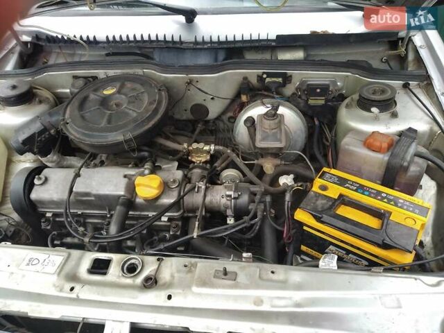 Сірий ВАЗ 2109, об'ємом двигуна 1.5 л та пробігом 280 тис. км за 2000 $, фото 2 на Automoto.ua