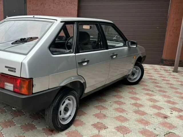 Серый ВАЗ 2109, объемом двигателя 1.5 л и пробегом 289 тыс. км за 1000 $, фото 3 на Automoto.ua