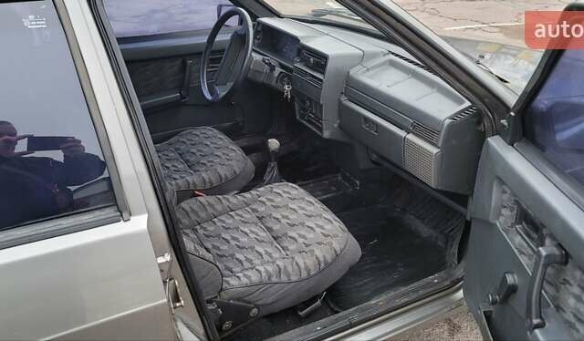 Серый ВАЗ 2109, объемом двигателя 1.5 л и пробегом 100 тыс. км за 800 $, фото 13 на Automoto.ua