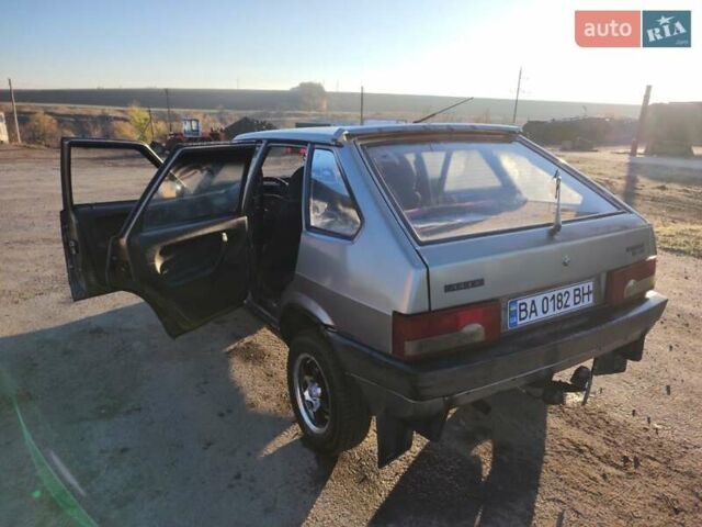 Серый ВАЗ 2109, объемом двигателя 1.5 л и пробегом 138 тыс. км за 2000 $, фото 3 на Automoto.ua