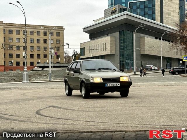 Серый ВАЗ 2109, объемом двигателя 1.5 л и пробегом 492 тыс. км за 1100 $, фото 1 на Automoto.ua