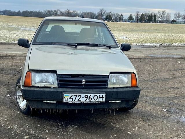Серый ВАЗ 2109, объемом двигателя 1.5 л и пробегом 80 тыс. км за 900 $, фото 3 на Automoto.ua