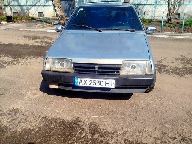 Серый ВАЗ 2109, объемом двигателя 1.5 л и пробегом 200 тыс. км за 800 $, фото 2 на Automoto.ua