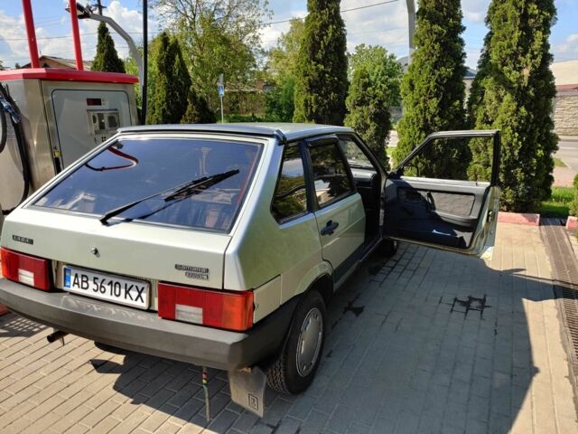 Сірий ВАЗ 2109, об'ємом двигуна 1.5 л та пробігом 200 тис. км за 1999 $, фото 4 на Automoto.ua